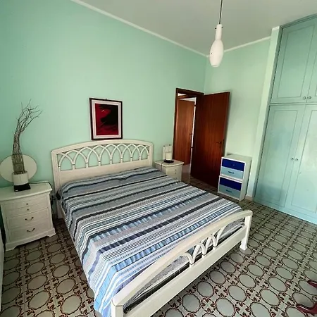 Trilo Mareverde A 30 Metri Dal Mare Apartment