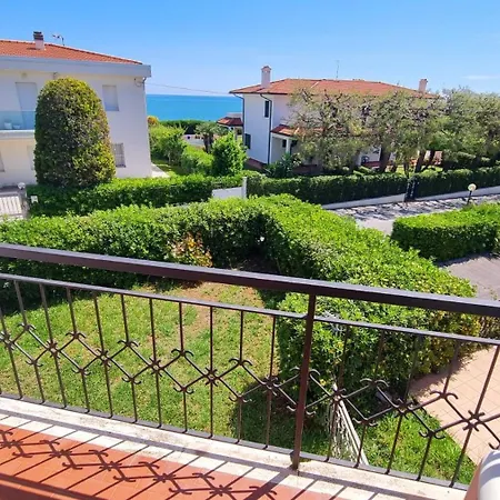 Apartment Trilo Mareverde A 30 Metri Dal Mare Marcelli